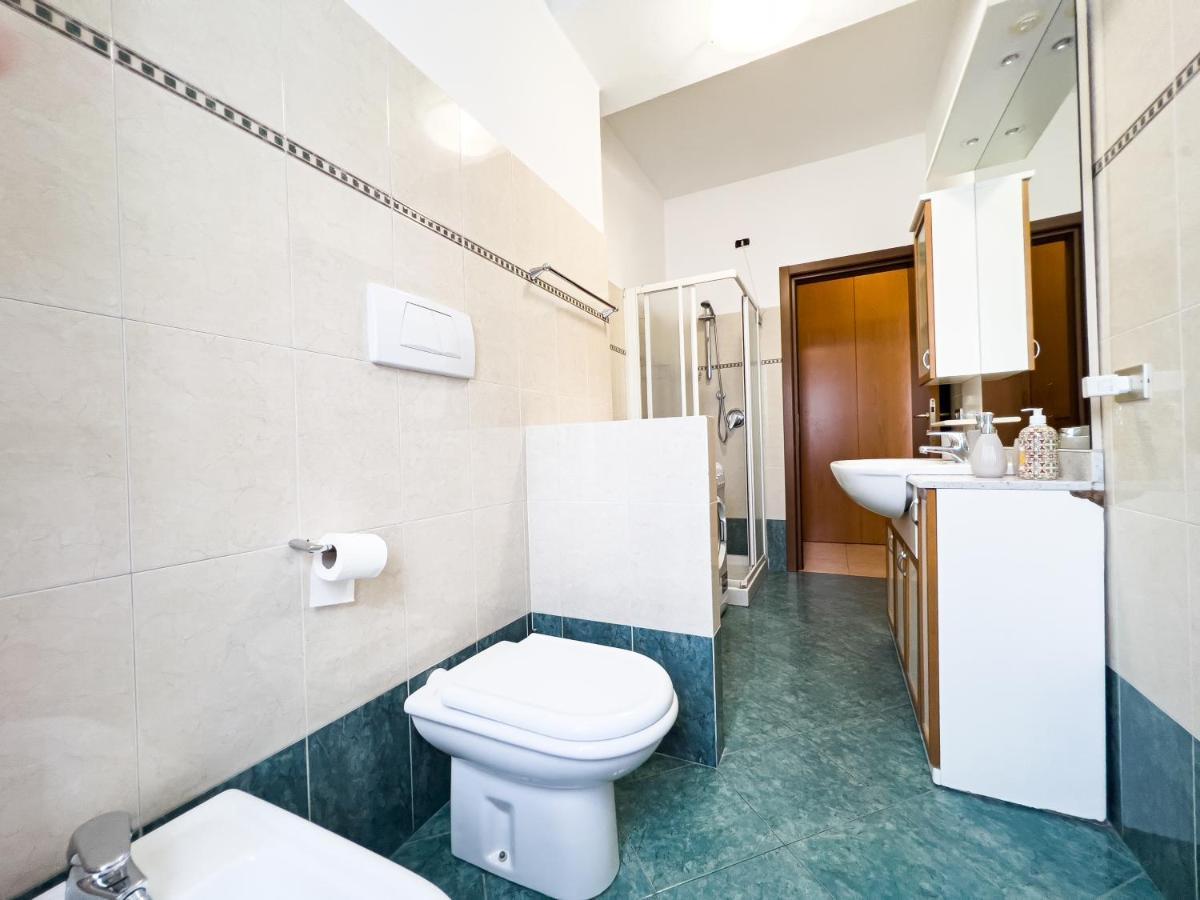 Sunrise 15 Min Duomo Apartment Милано Екстериор снимка